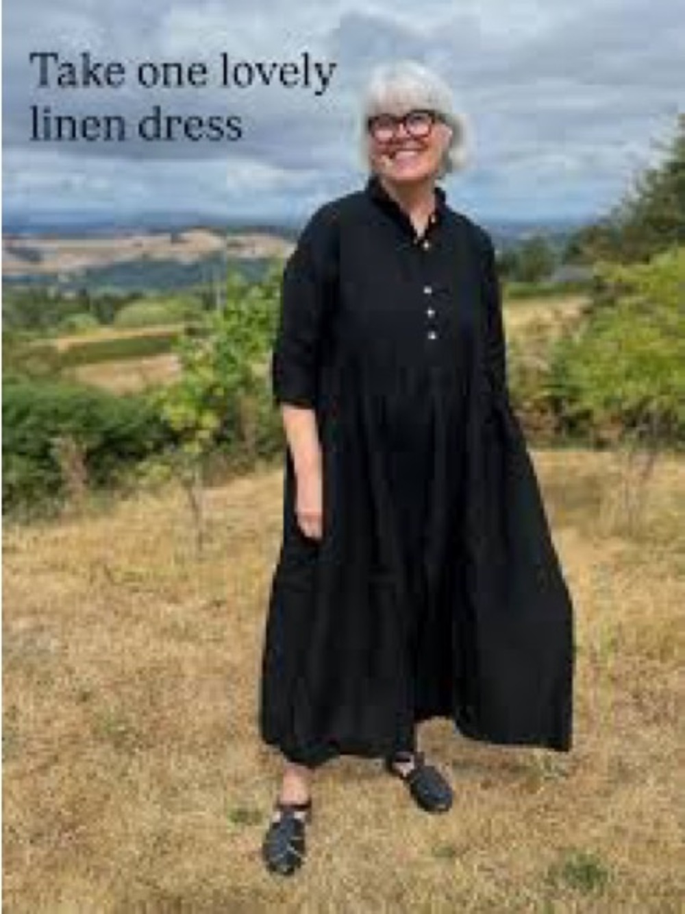 Lin blanc Black Linen Maxi Dress with Button Front
